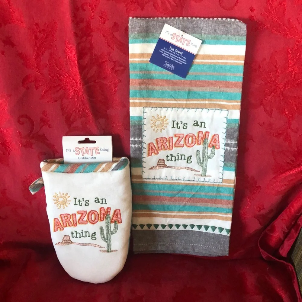 It’s an Arizona thing kitchen towel and oven grabber mitt set